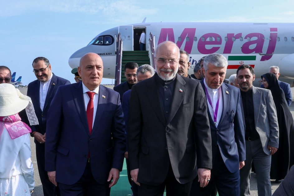 İran İslam Şurası Məclisinin sədri Azərbaycana səfərə gəlib